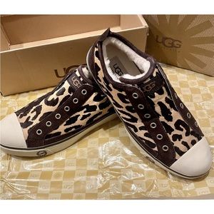 NEW IN BOX UGG Laela Slip-On Sneakers Pony Hair Cheetah Size 8.5 1002250